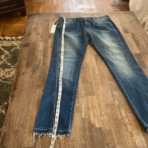 NWT Parker Smith fabulous distressed jeans. So great and classy. - Picture 5 of 15